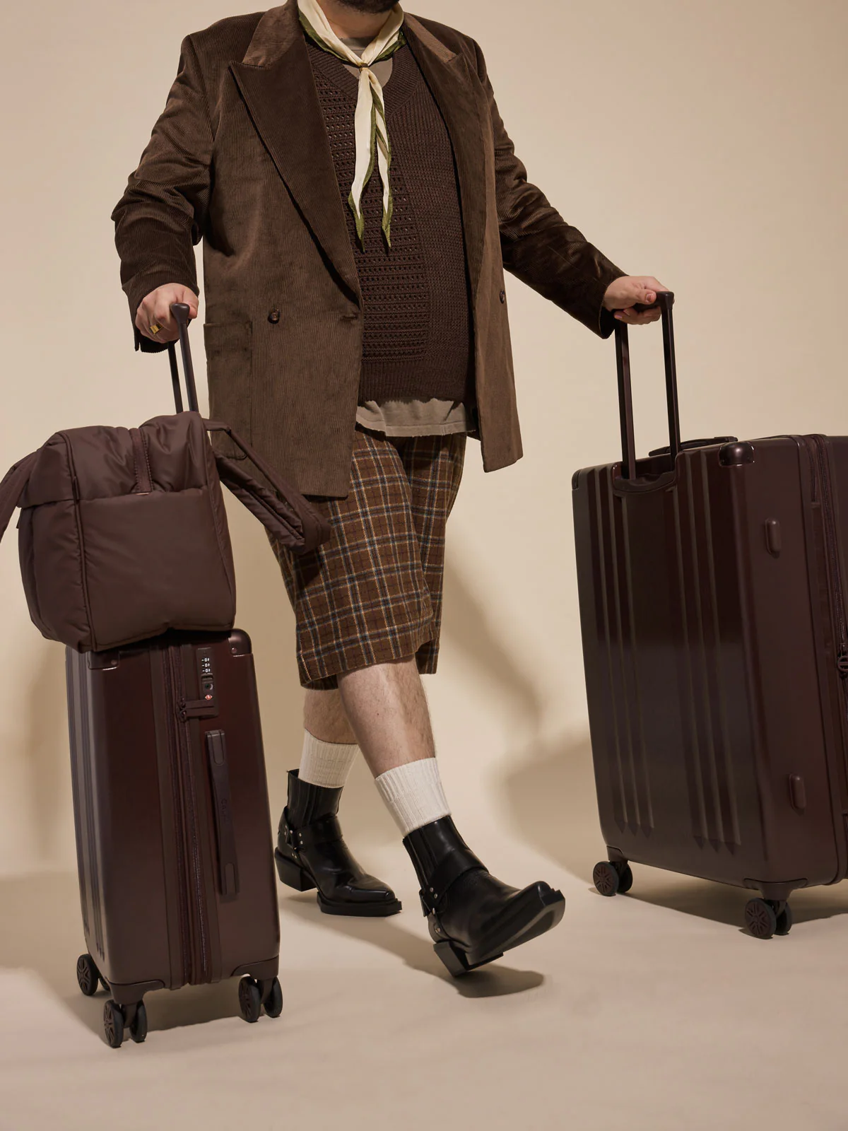 Ambeur 2-Piece Luggage Set - Image 49