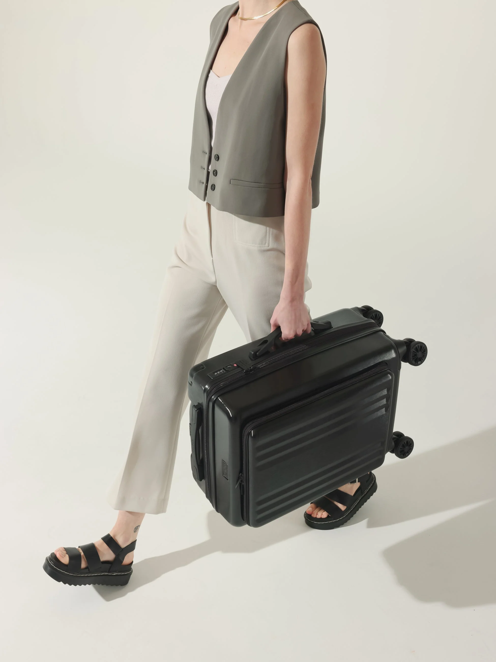 Ambeur Front Pocket Carry-On Luggage - Image 6