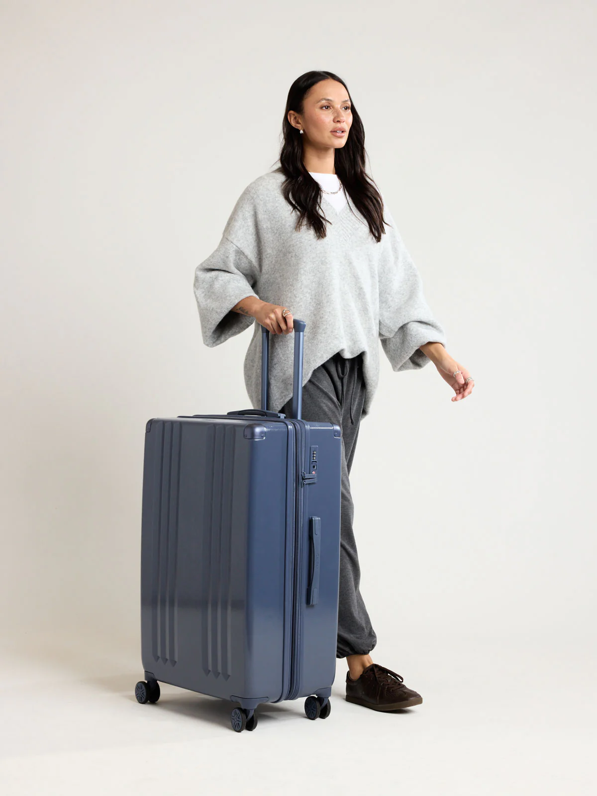 Ambeur Large Luggage - Image 61