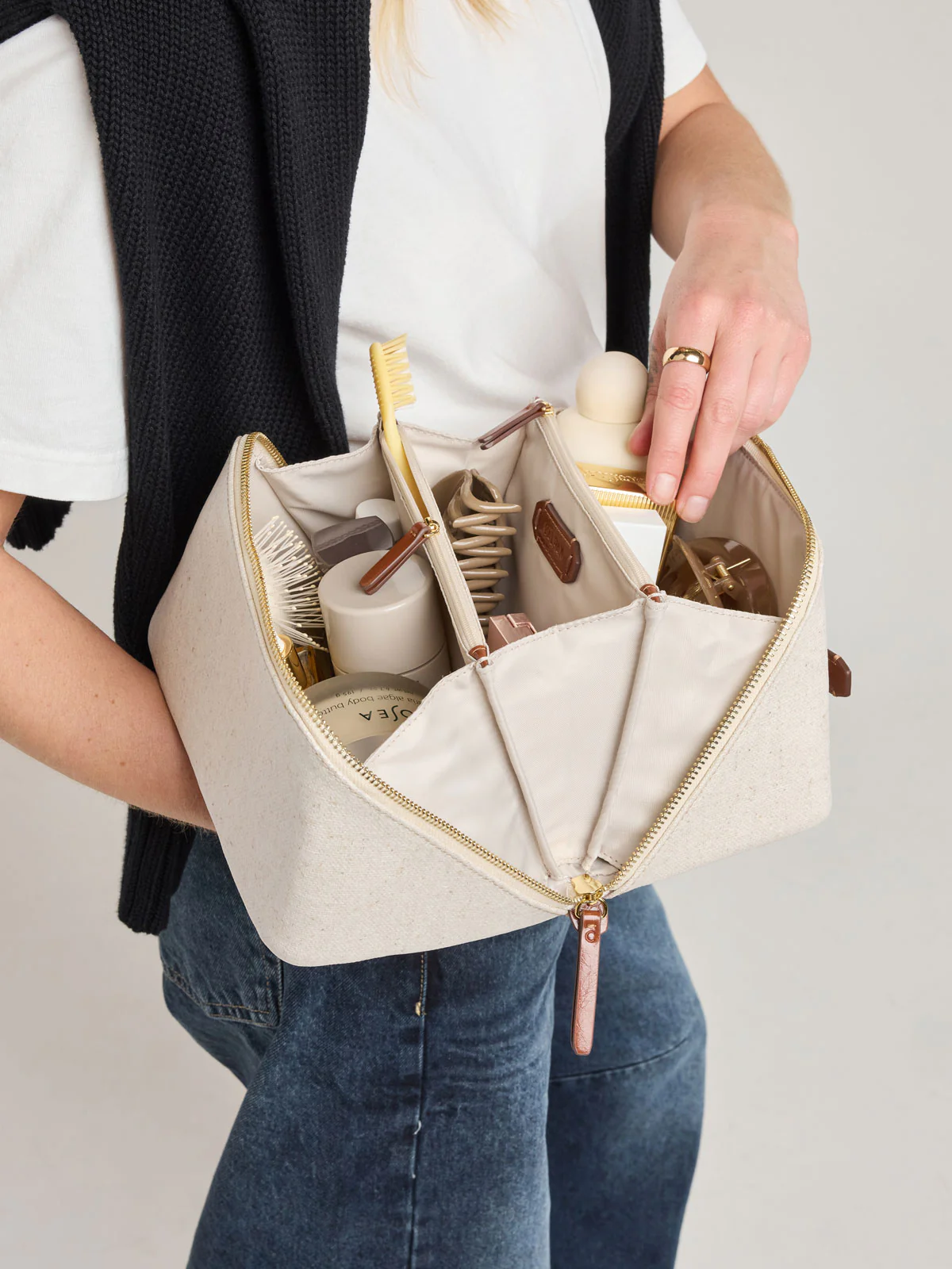Colette Lay-Flat Canvas Toiletry Bag - Image 18
