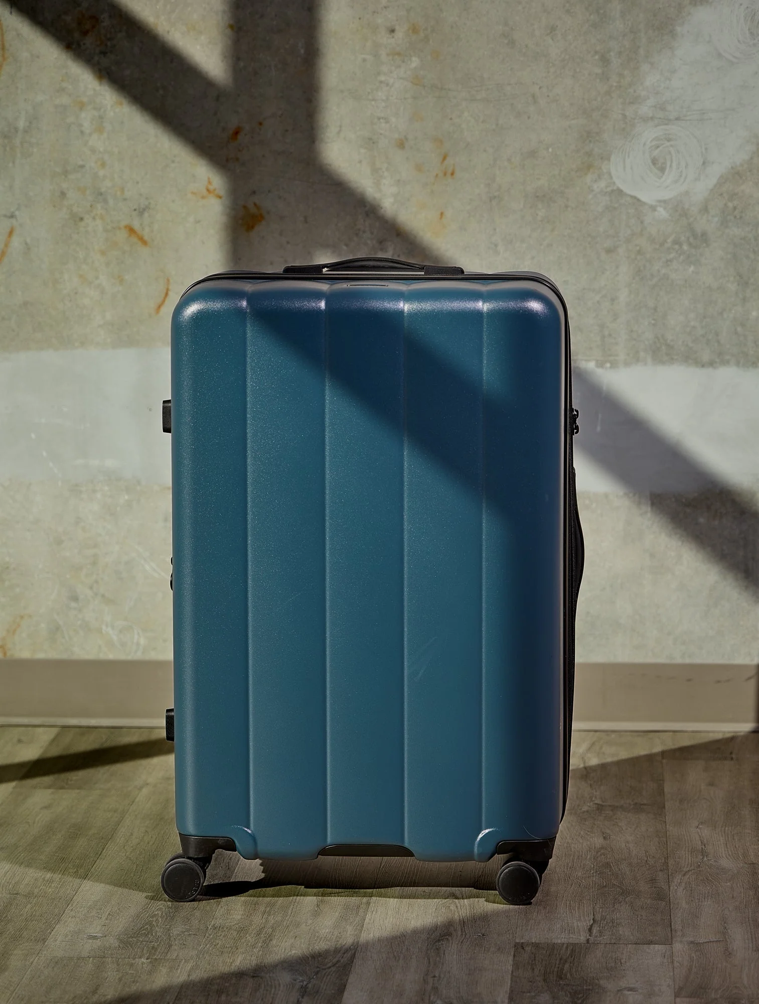 Evry Large Luggage - Image 23