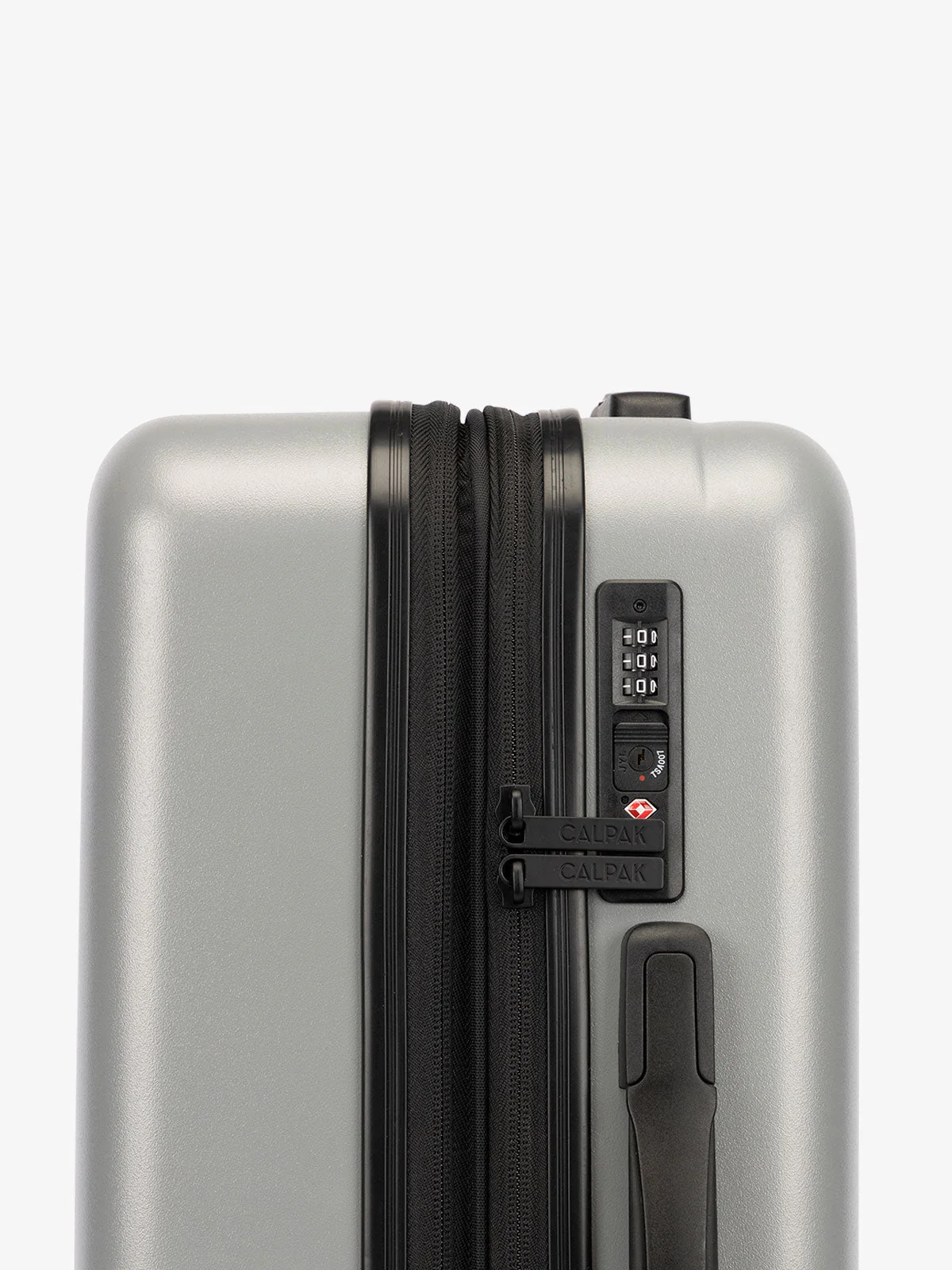 Evry Medium Luggage - Image 23