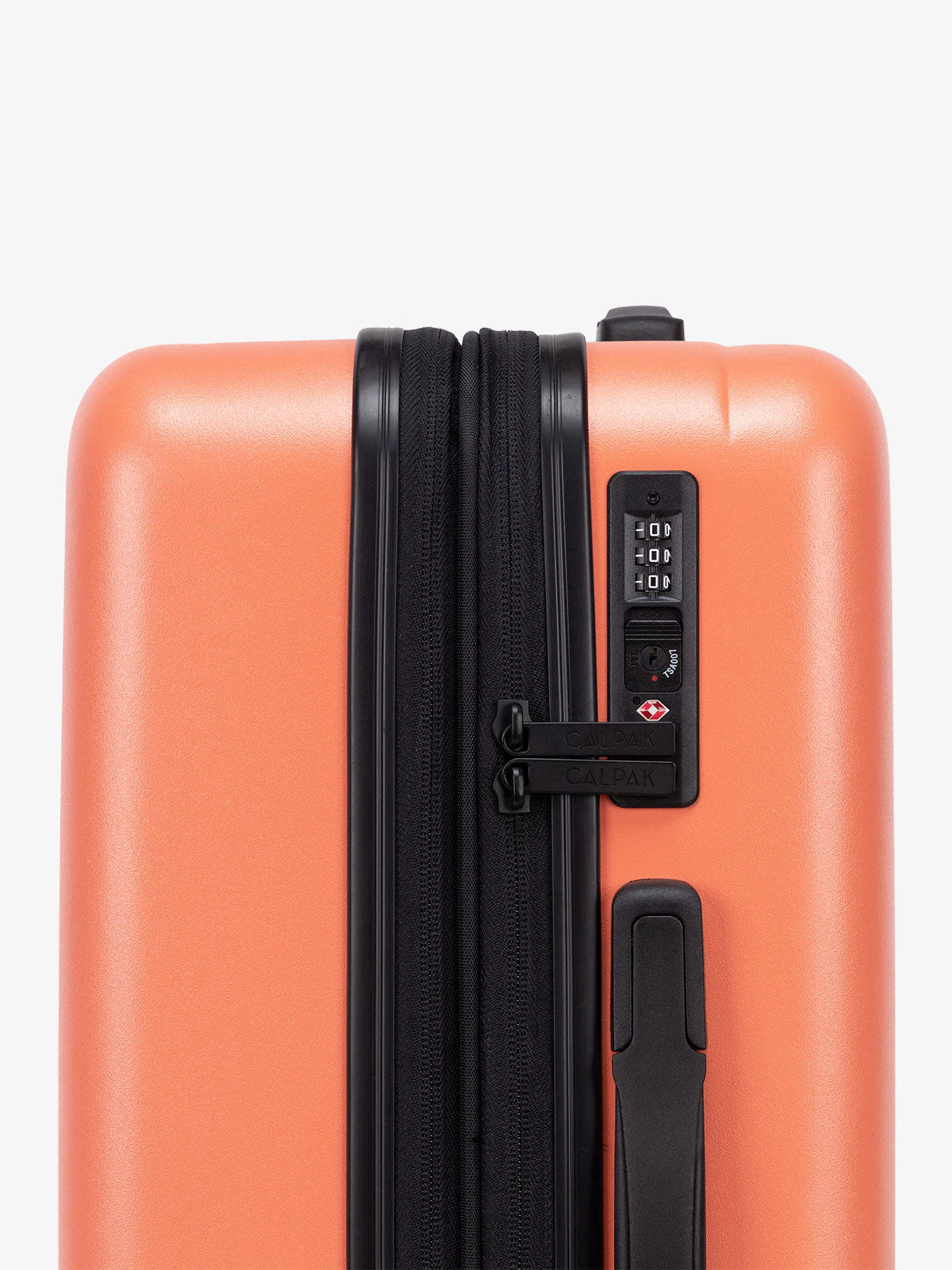 Evry Medium Luggage - Image 40