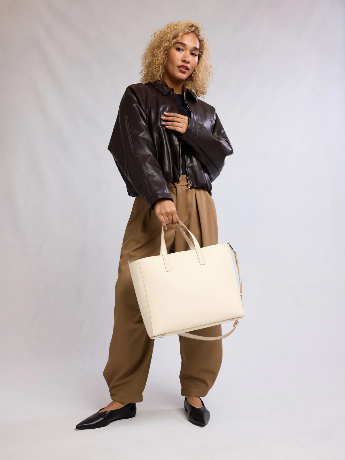 Haven 15" Laptop Tote Bag - Image 44