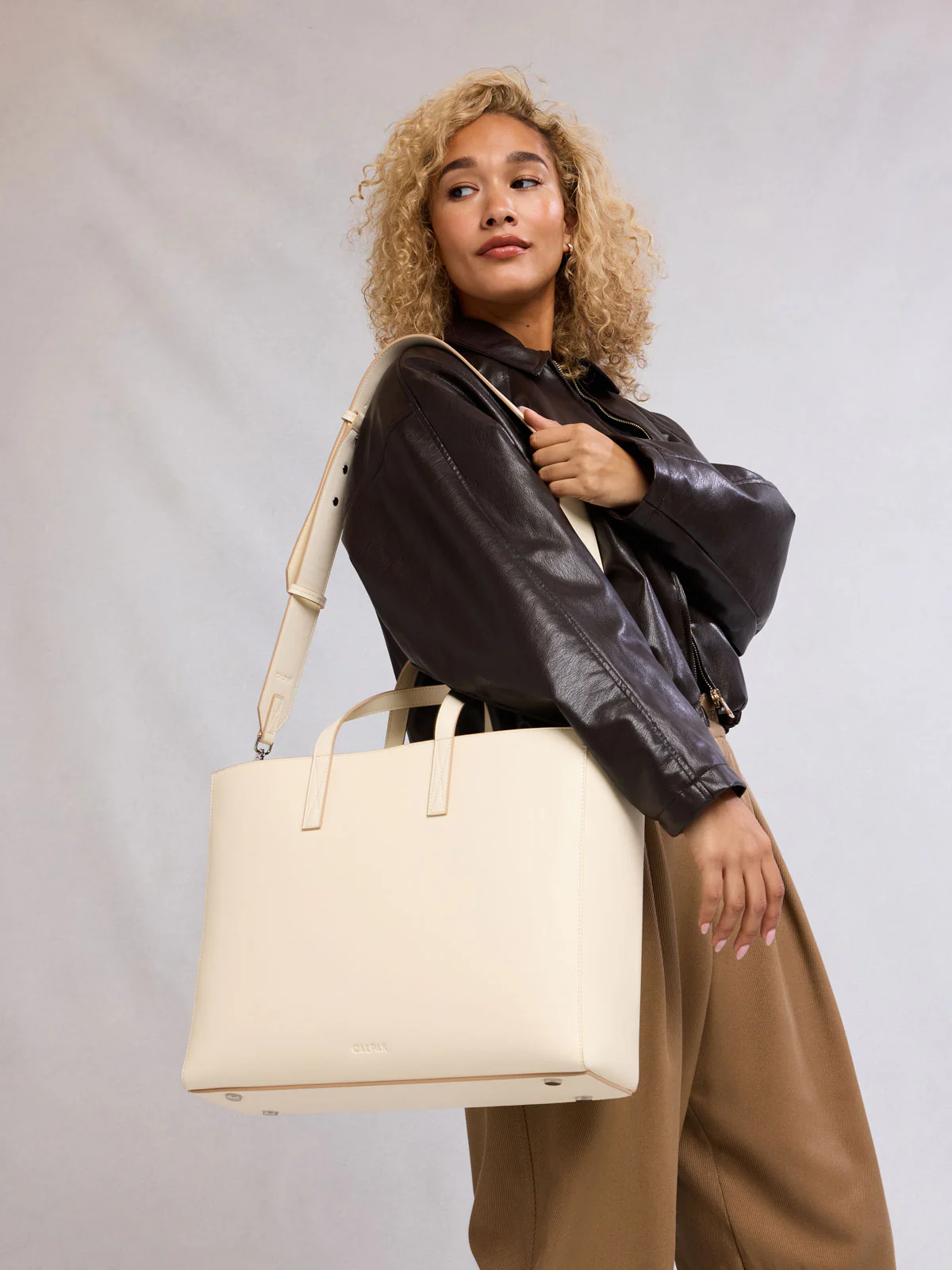 Haven 16" Laptop Tote Bag - Image 57