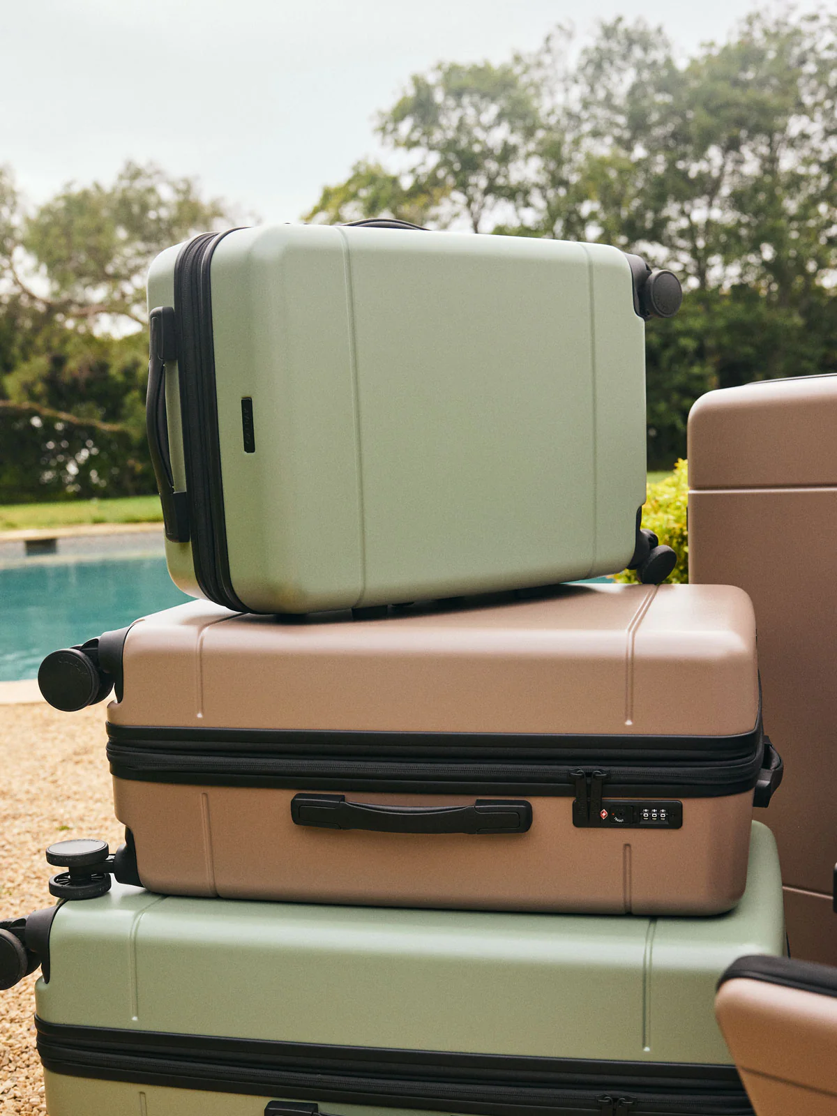 Hue Carry-On Luggage - Image 60