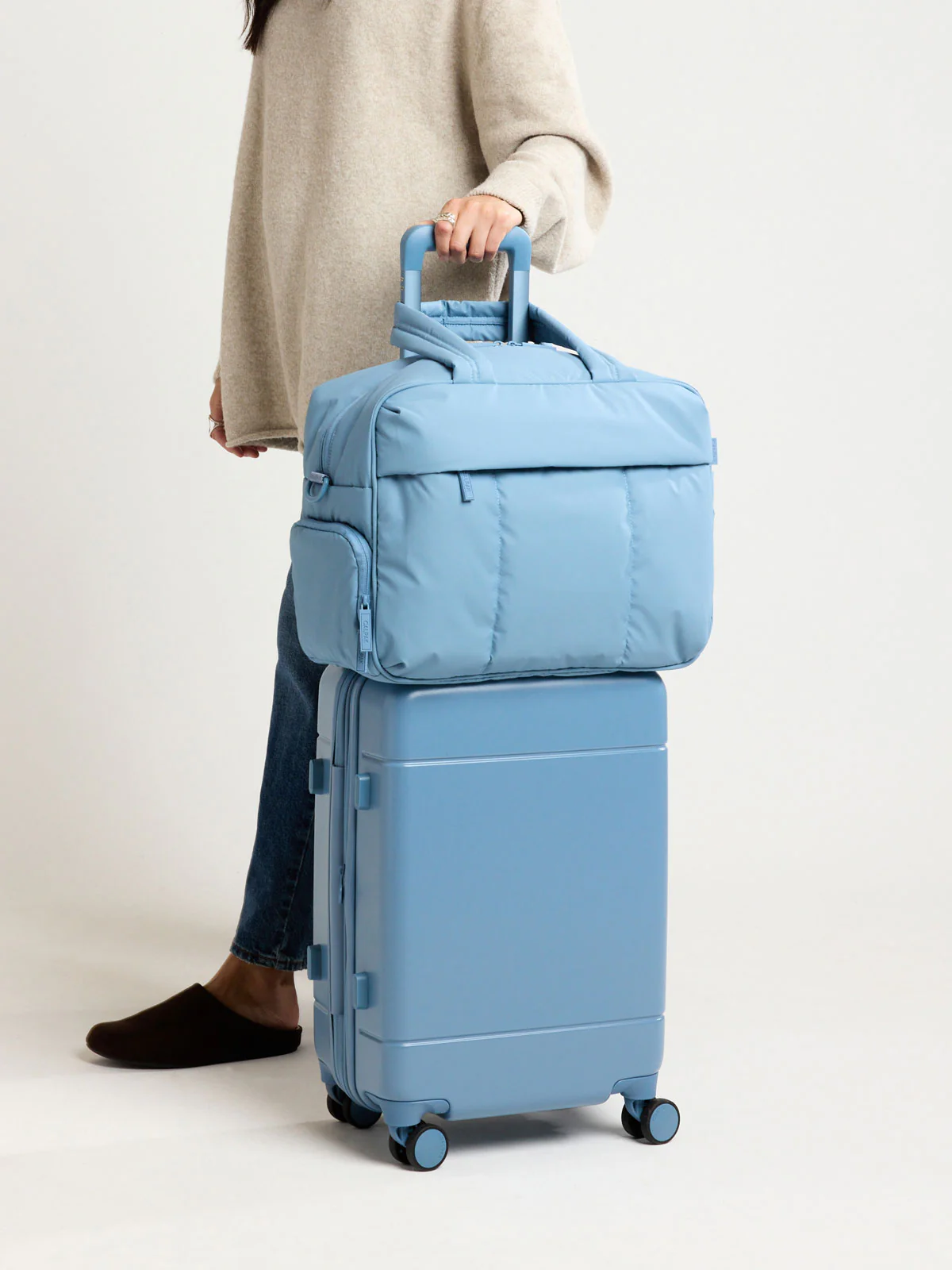 Hue Carry-On Luggage - Image 73