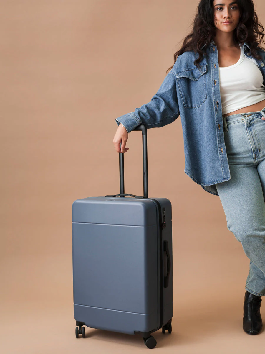 Hue Medium Luggage - Image 23