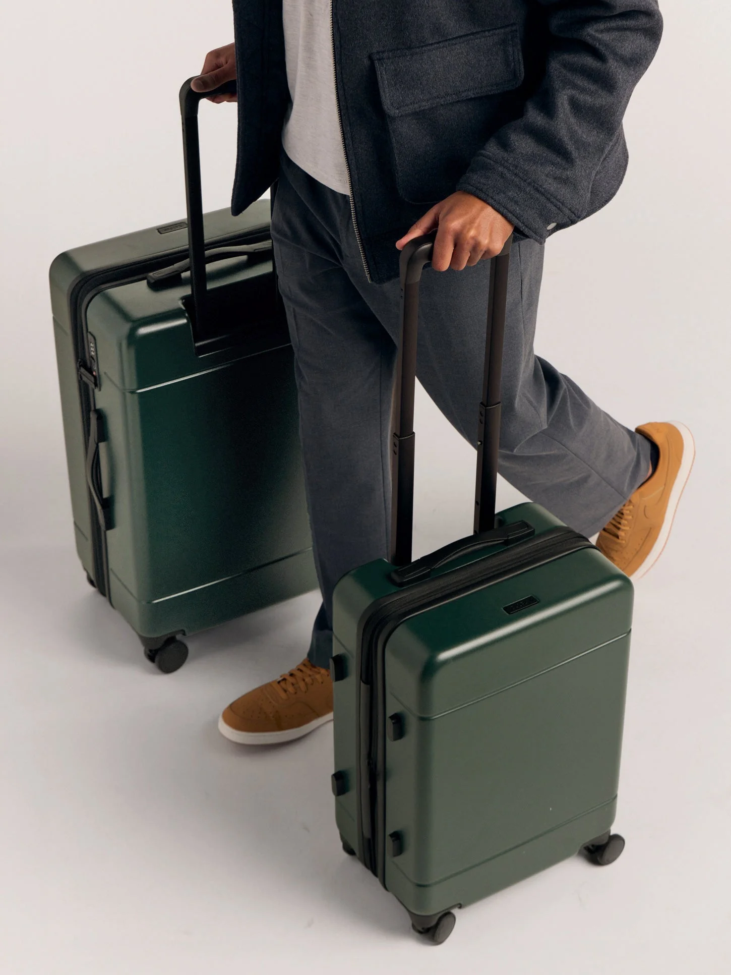 Hue Medium Luggage - Image 54