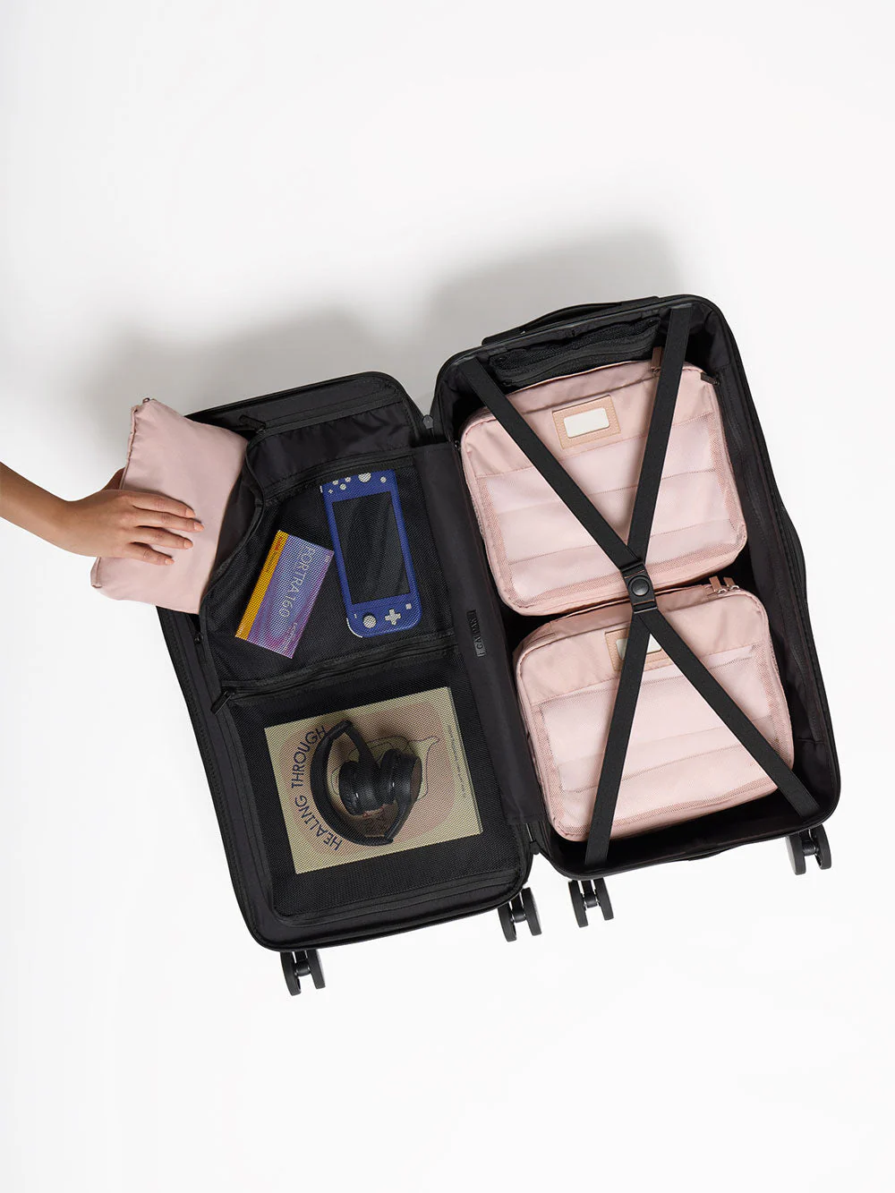 Hue Medium Trunk Luggage - Image 37