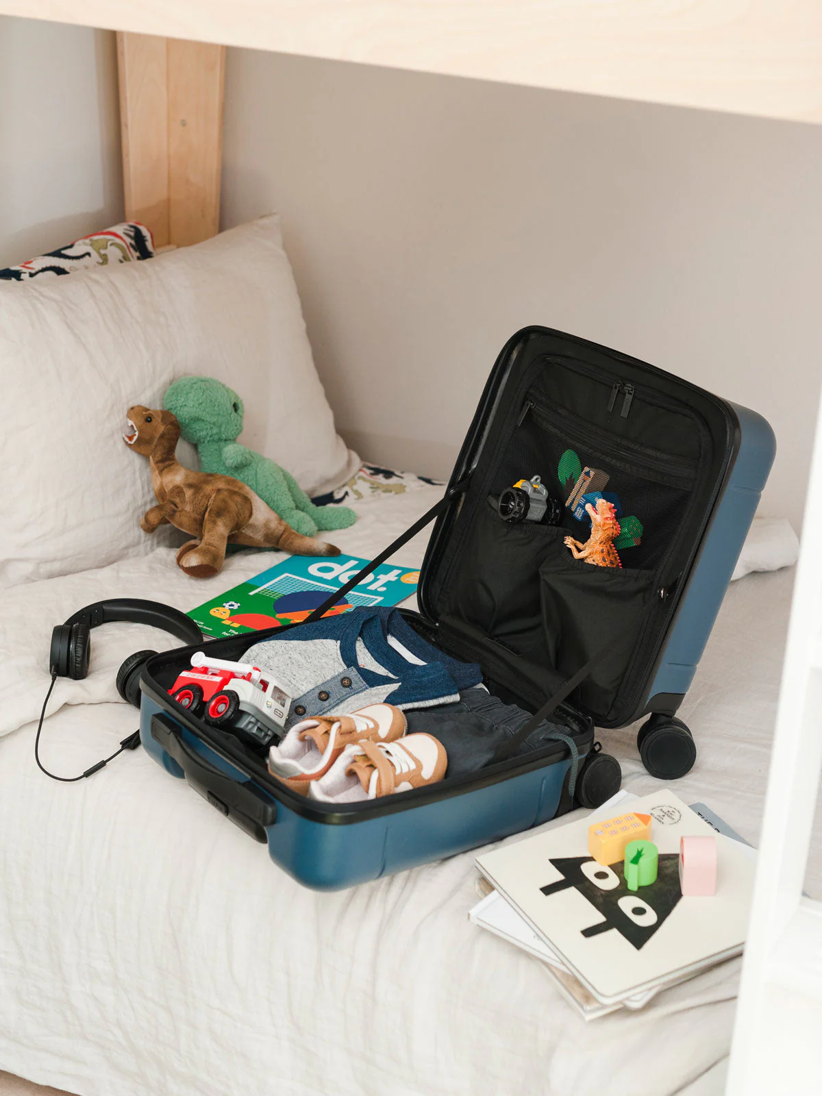 Hue Mini Carry-On Luggage - Image 6