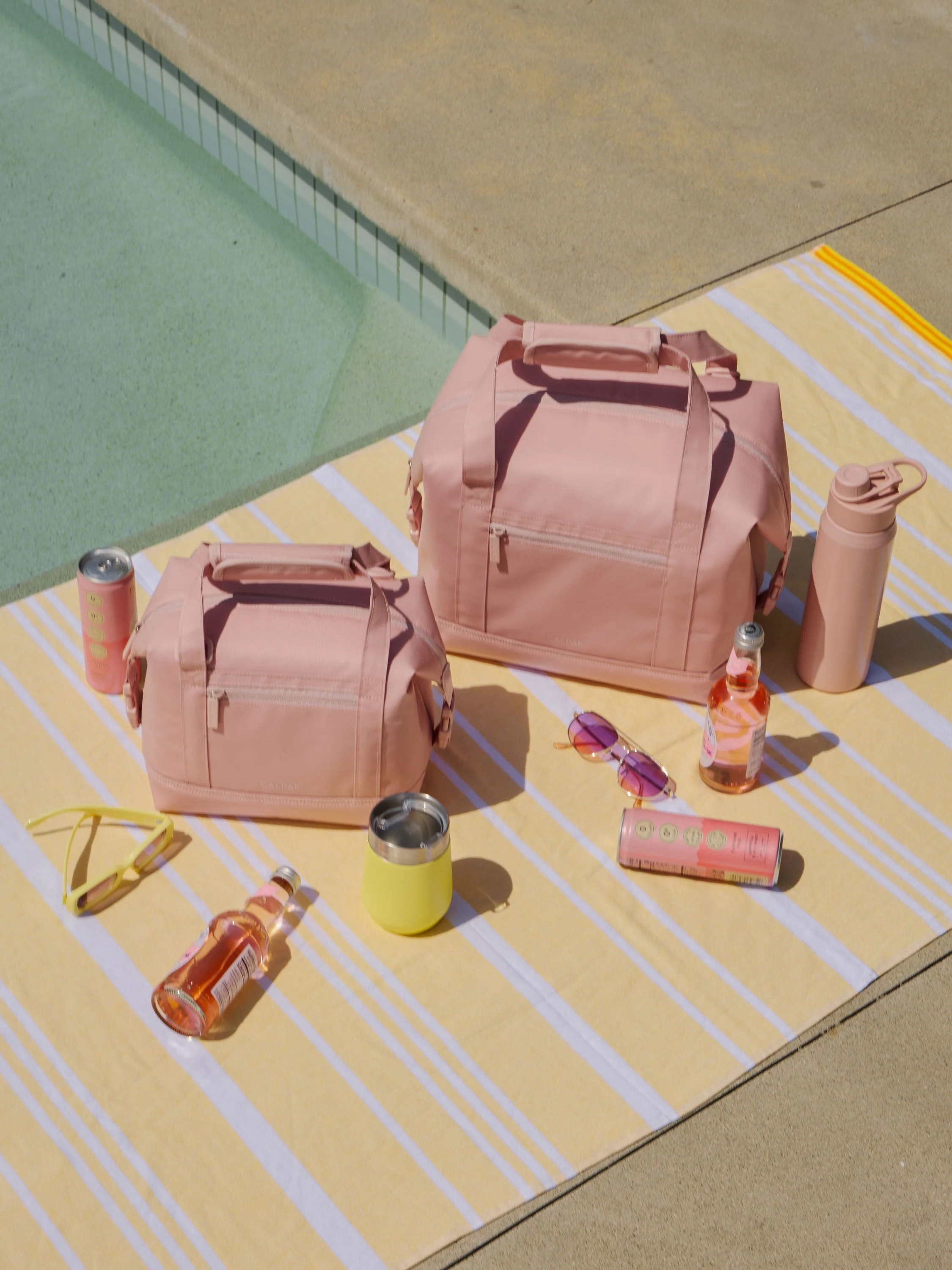 Insulated 8L Soft-Sided Cooler - Image 27