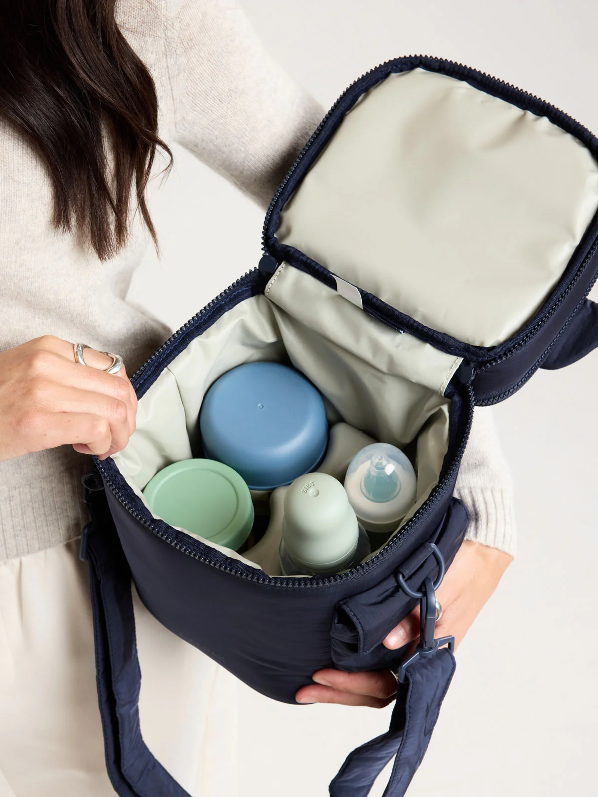 Insulated Baby Bottle Bag - Image 4
