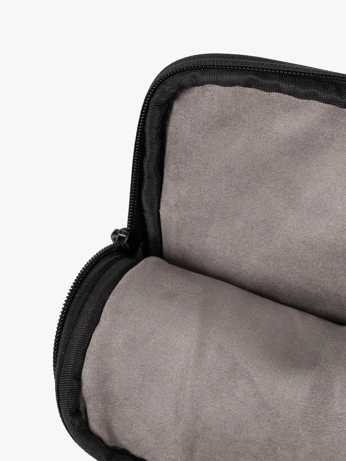 Luka 14" Padded Laptop Sleeve - Image 9