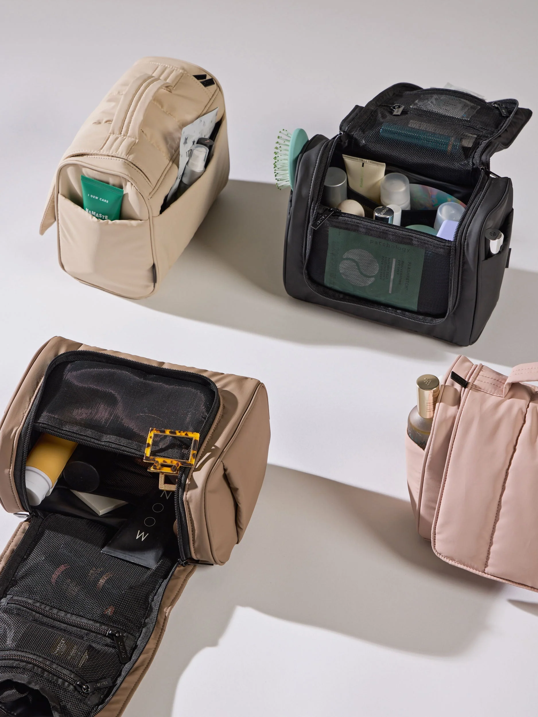 Luka Hanging Toiletry Bag - Image 23