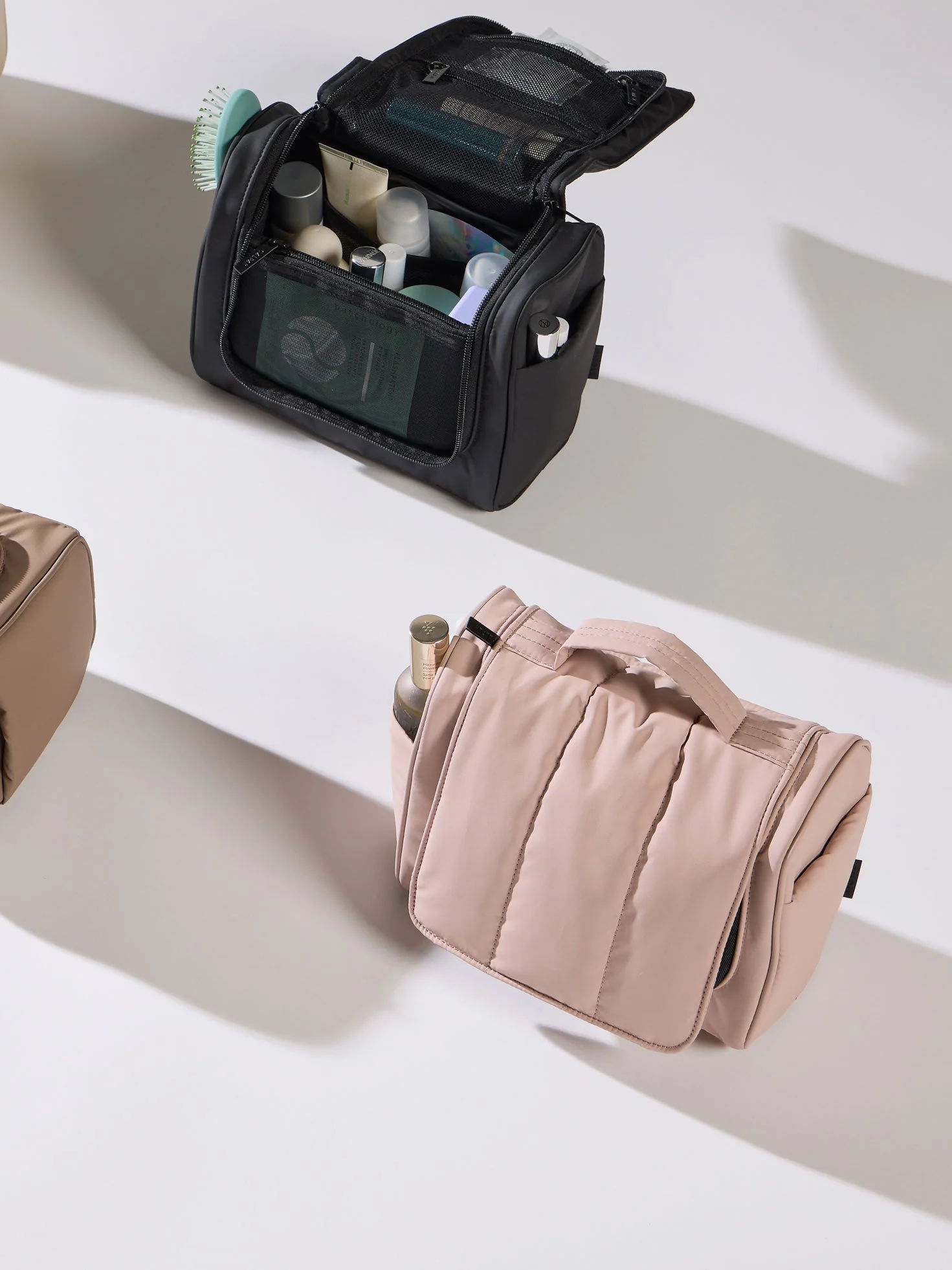 Luka Hanging Toiletry Bag - Image 31