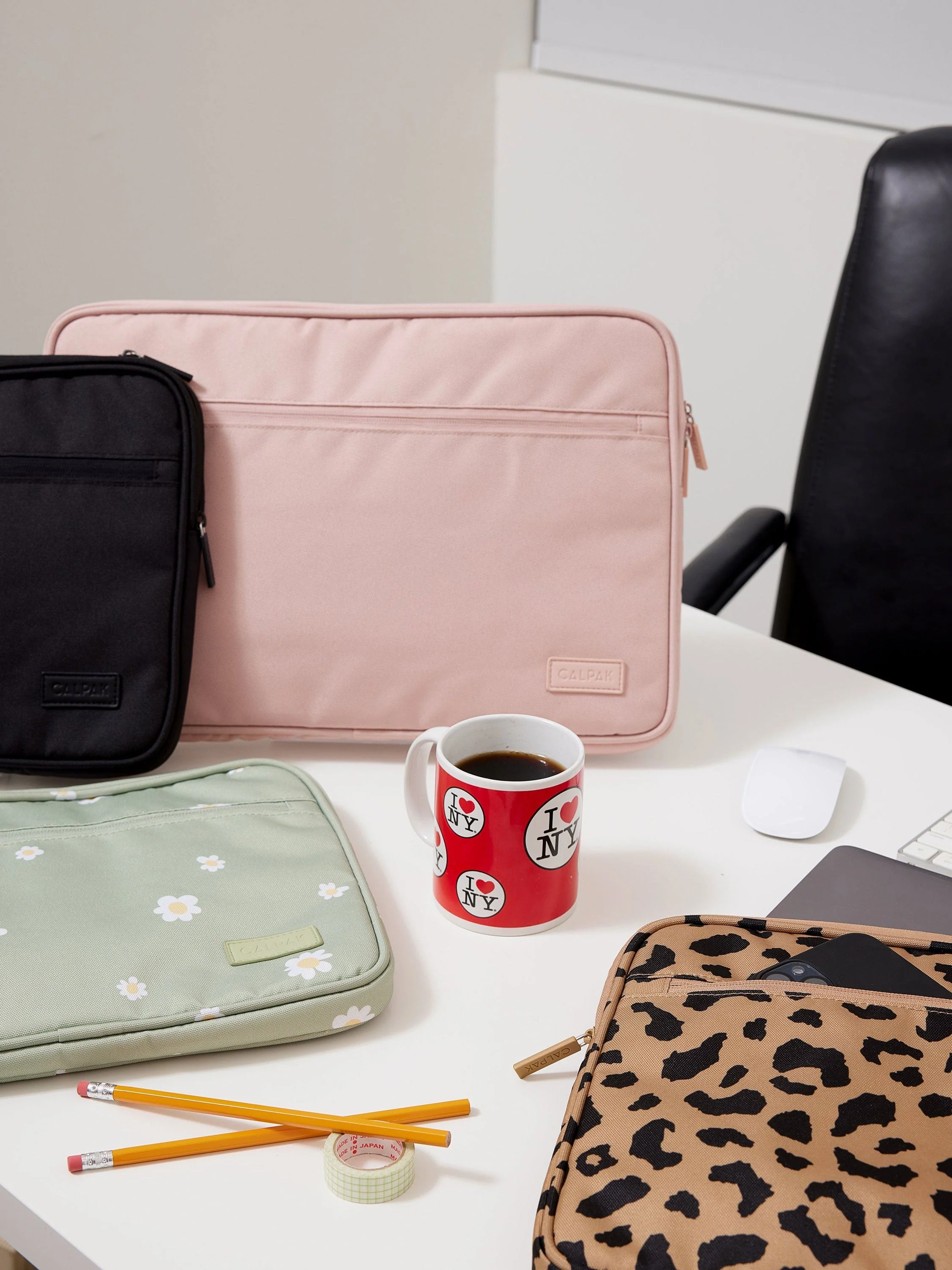 Padded Laptop Sleeve - Image 6
