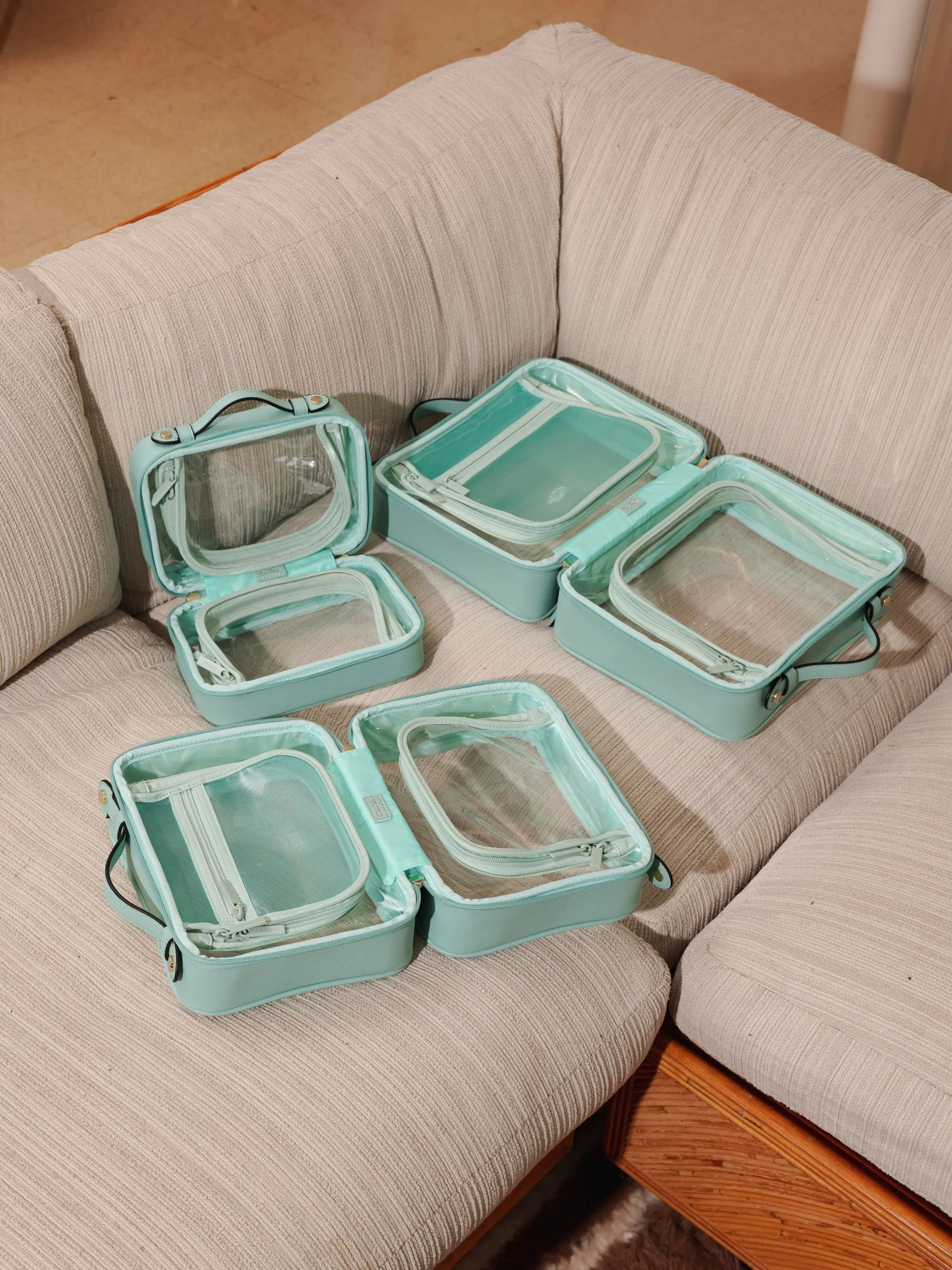 Small Clear Cosmetics Case - Image 66