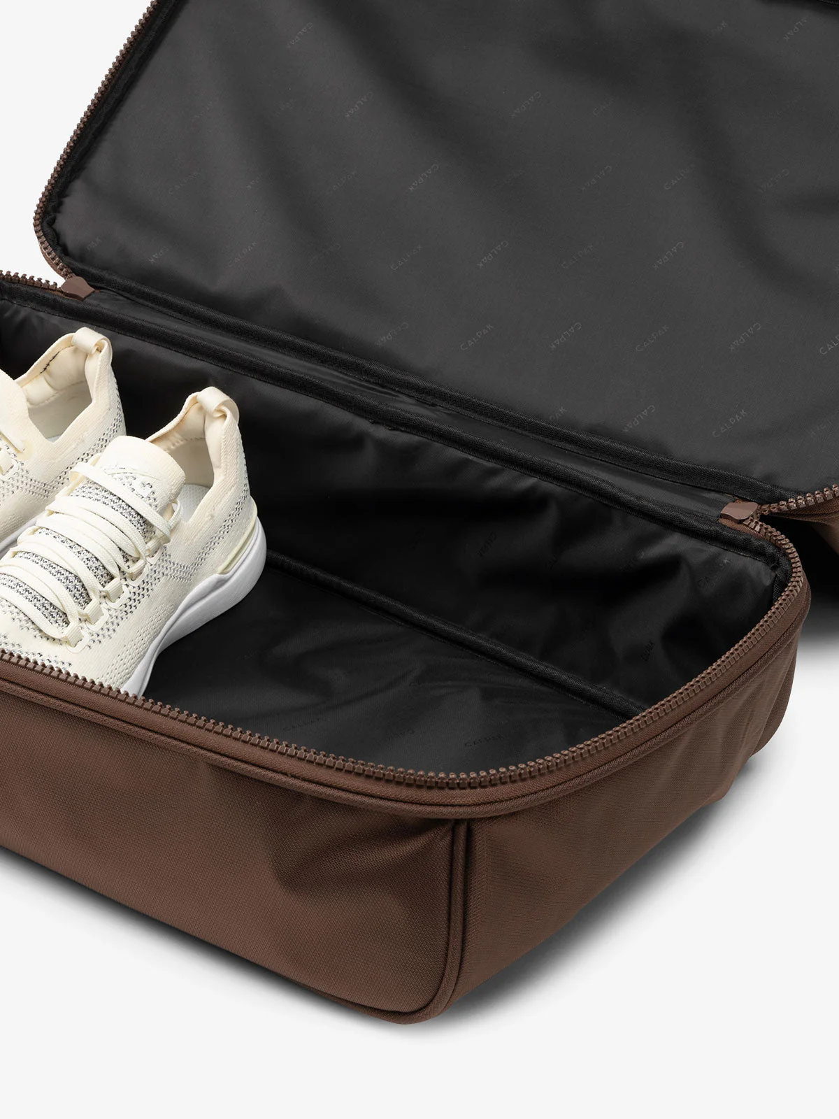 Stevyn Duffel Bag with Shoe Compartment - Image 70