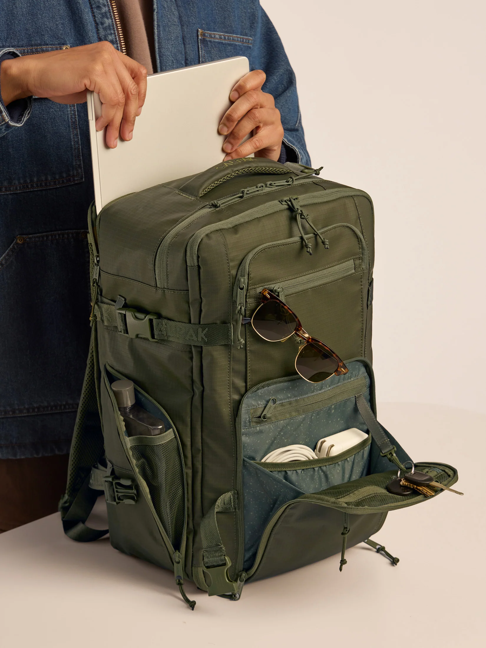 Terra 26L Laptop Duffel Backpack - Image 68