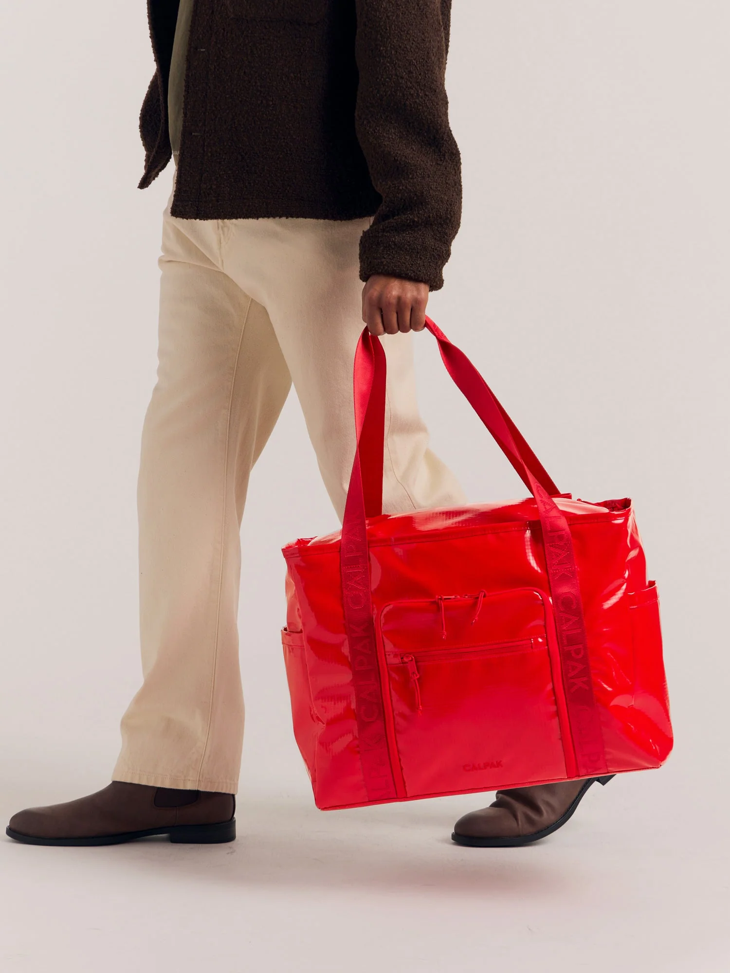 Terra 35L Water Resistant Zip Tote Bag - Image 12