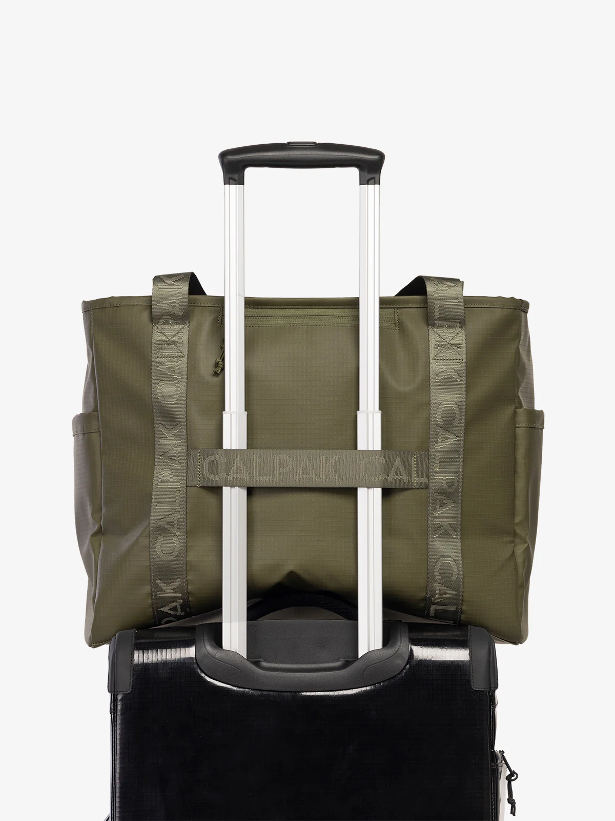 Terra 35L Water Resistant Zip Tote Bag - Image 73