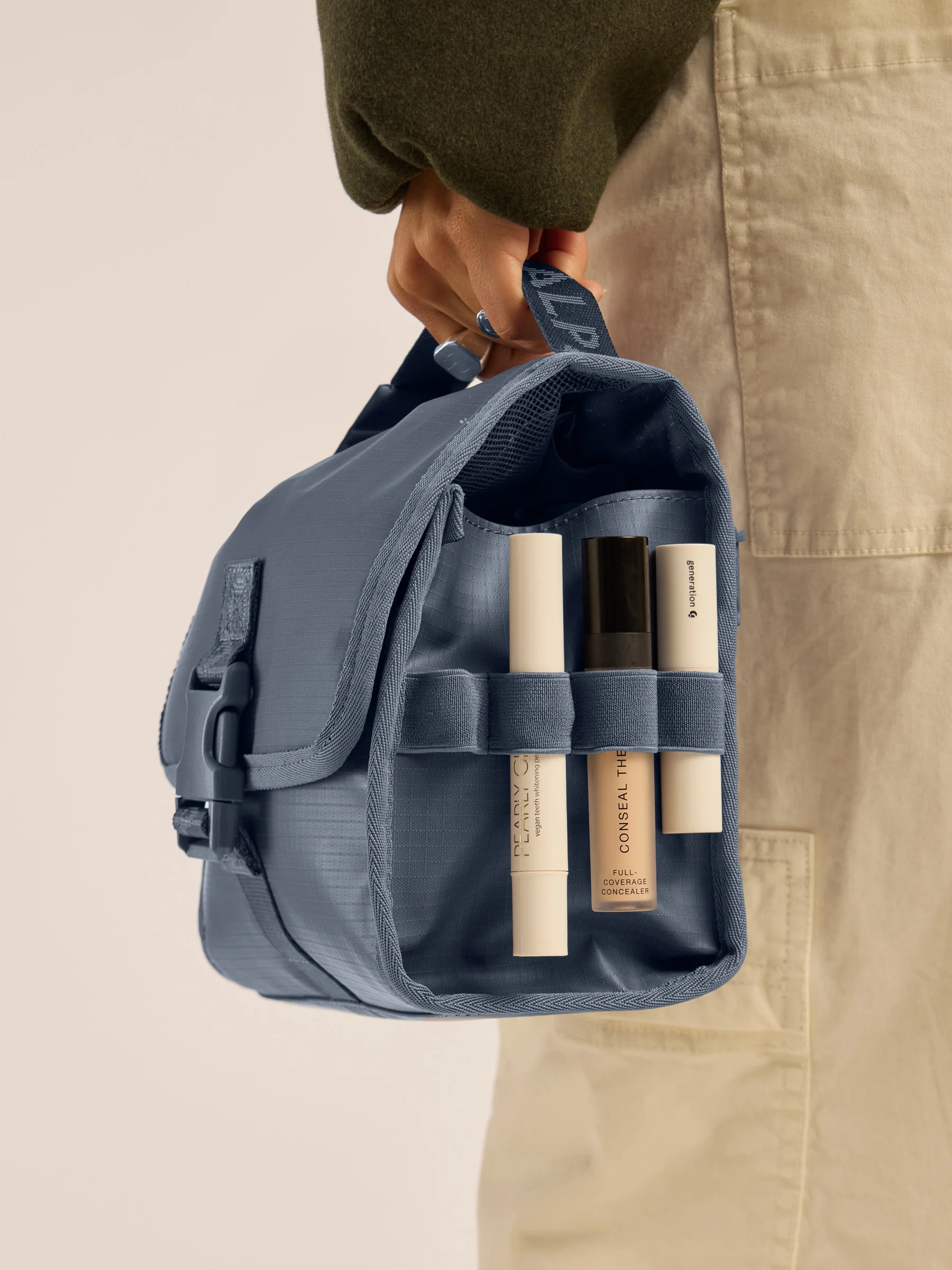 Terra Hanging Toiletry Bag - Image 76