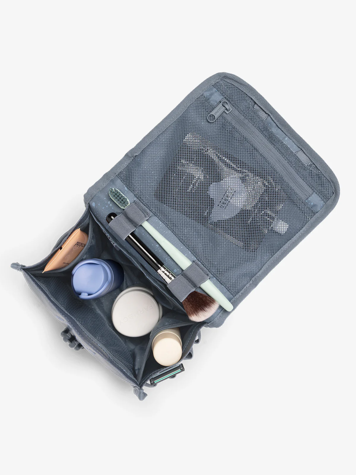 Terra Hanging Toiletry Bag - Image 78