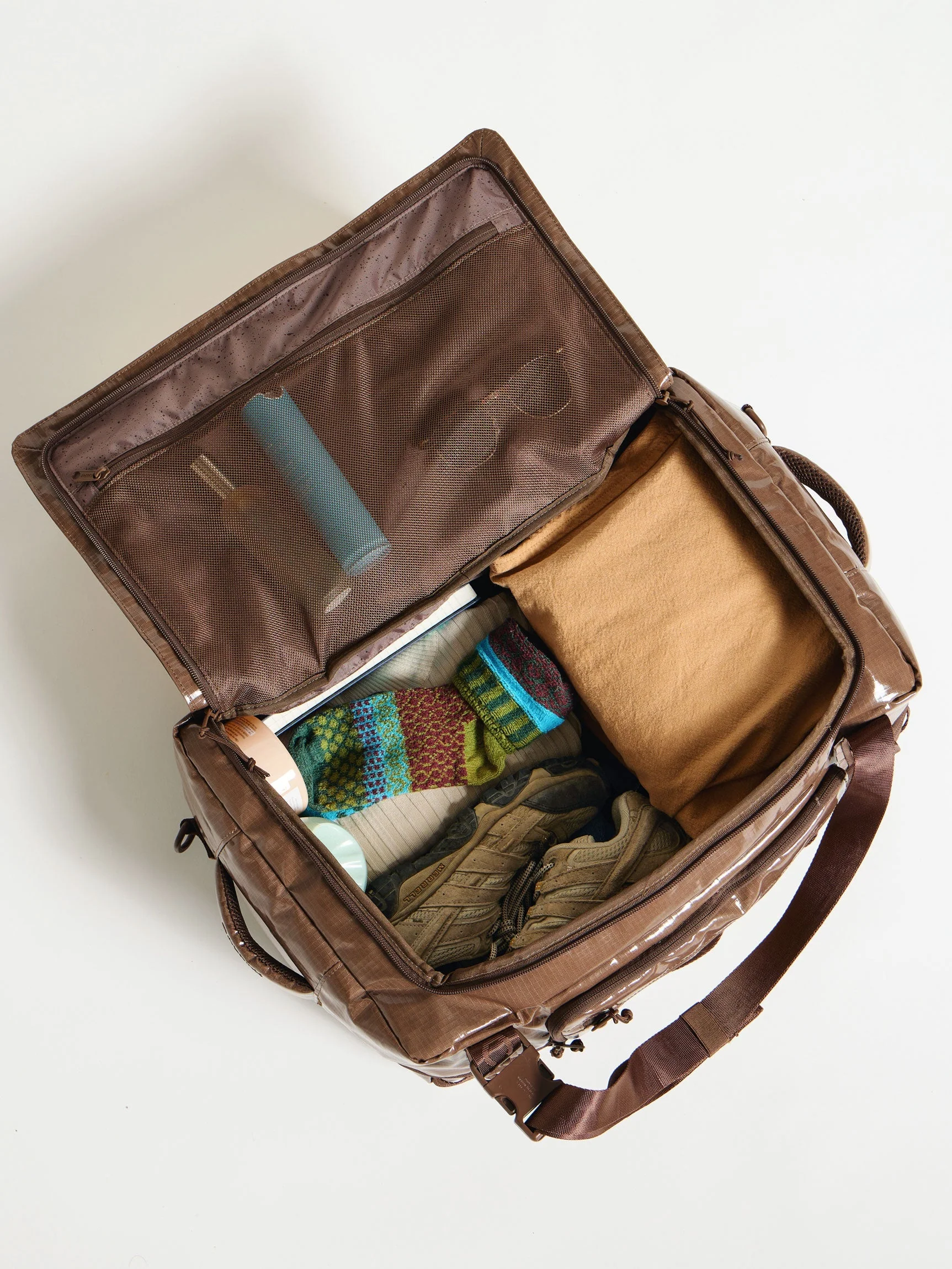 Terra Large 50L Duffel Backpack - Image 12